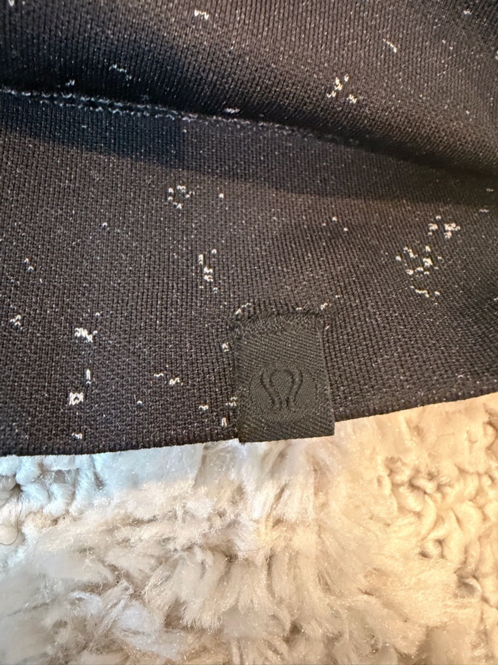 Lululemon Rest Less Cropped 1/2 Zip in Herringbone - EUC - Picture 7 of 9
